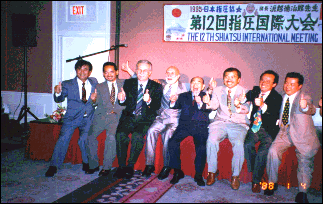 18 Il Maestro Tokujiro  con i Maestri delle principali Scuole internazionali